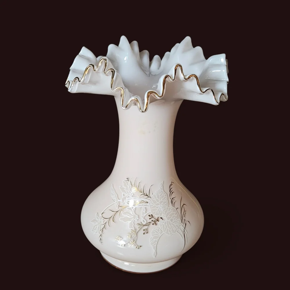 Bohemia Crystalex Pink Vase rare Lady Flower Design Hansmade.